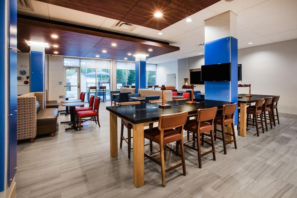 Holiday Inn Express Radcliff Fort Knox By Ihg Esterno foto