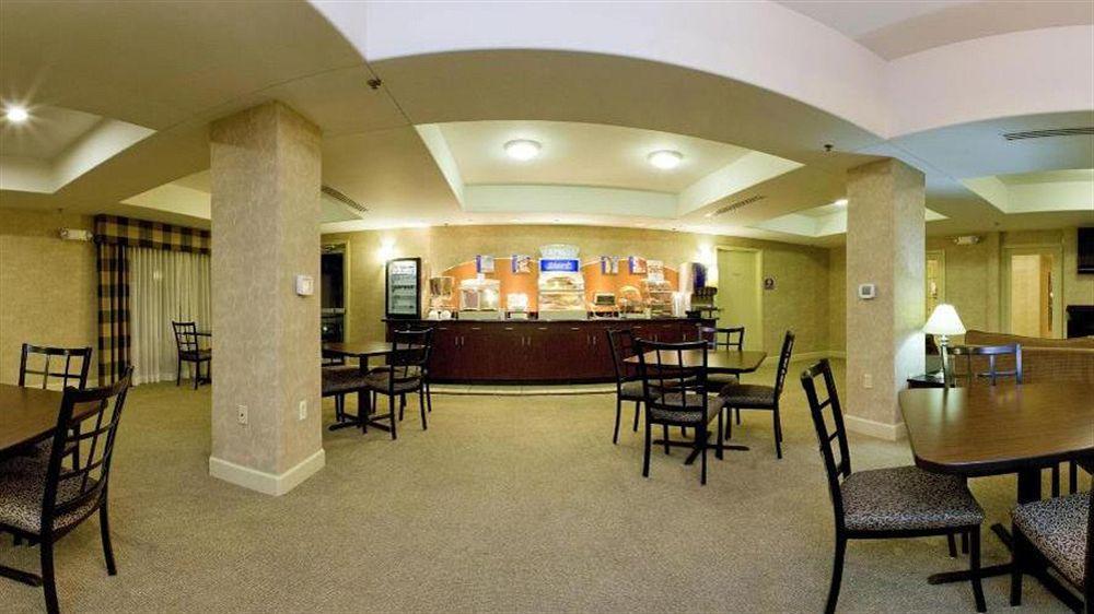 Holiday Inn Express Radcliff Fort Knox By Ihg Esterno foto
