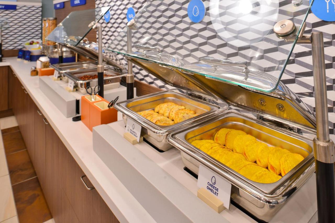 Holiday Inn Express Radcliff Fort Knox By Ihg Esterno foto
