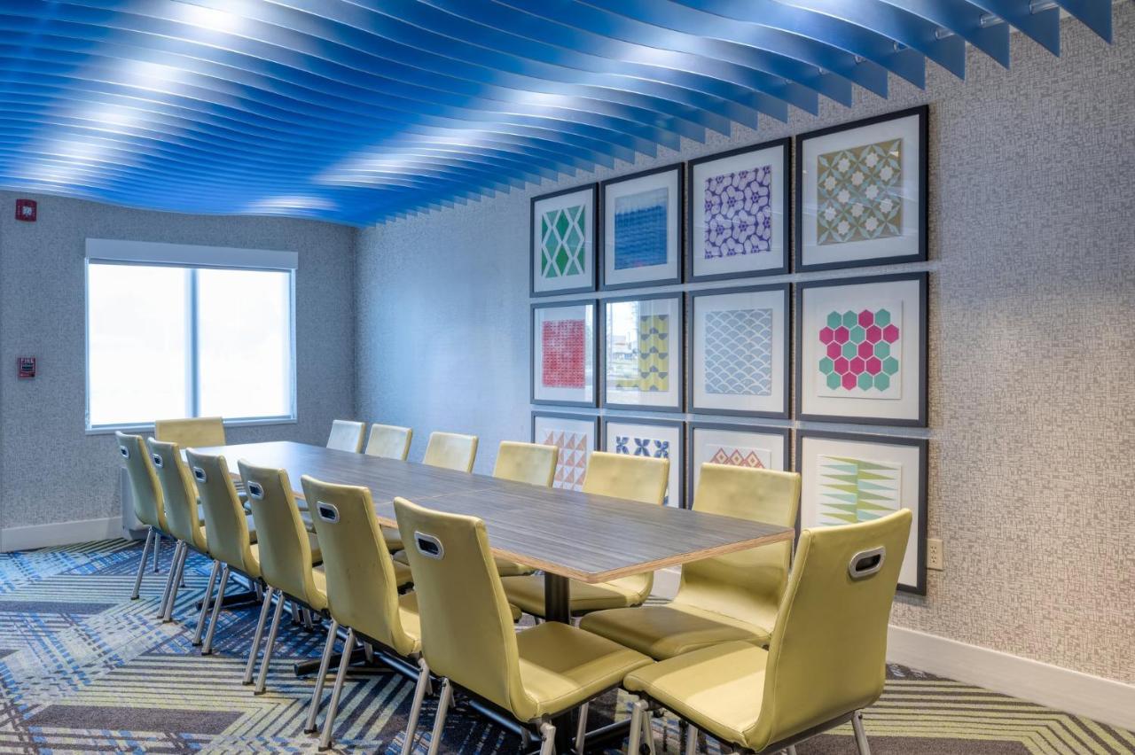 Holiday Inn Express Radcliff Fort Knox By Ihg Esterno foto