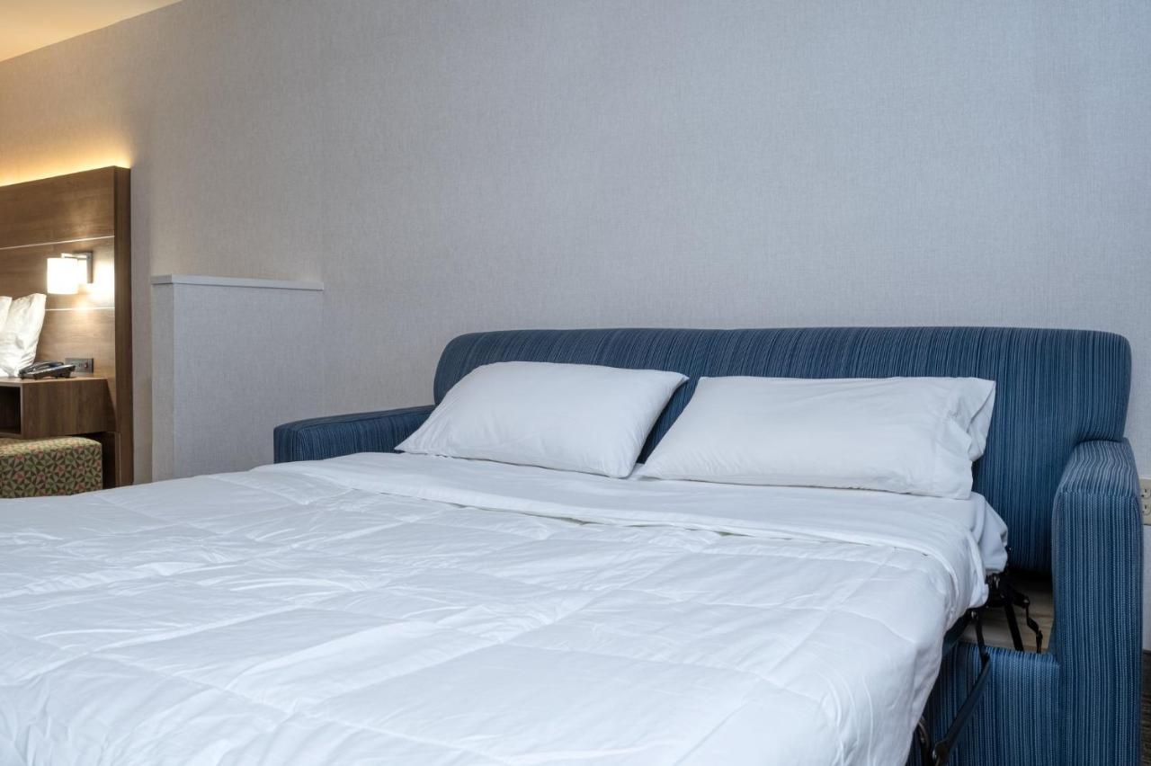 Holiday Inn Express Radcliff Fort Knox By Ihg Esterno foto