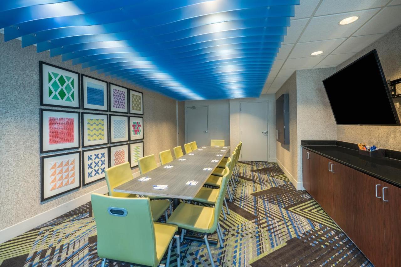 Holiday Inn Express Radcliff Fort Knox By Ihg Esterno foto