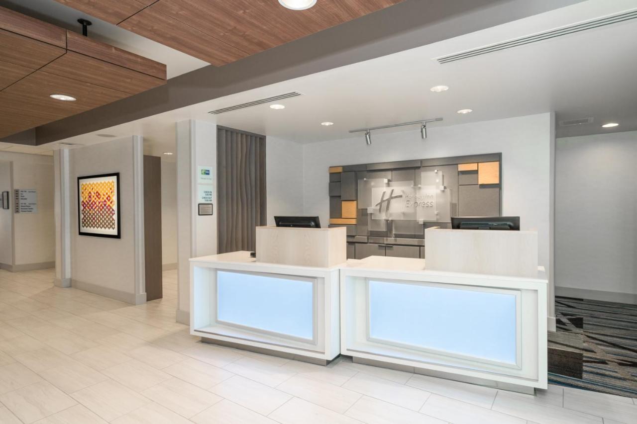 Holiday Inn Express Radcliff Fort Knox By Ihg Esterno foto